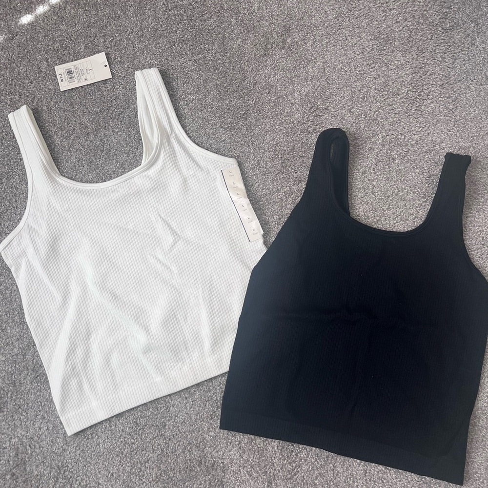 a new day Black and White Ribbed Crop Tops
